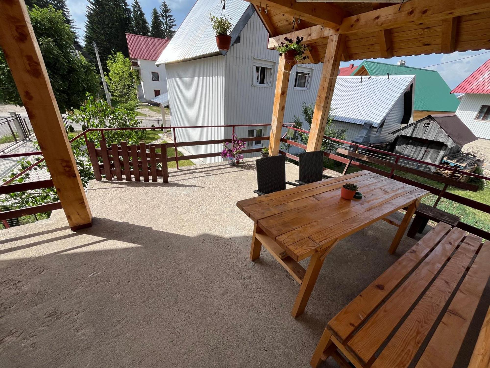 Apartment Phillip Rooms Žabljak Eksteriør billede